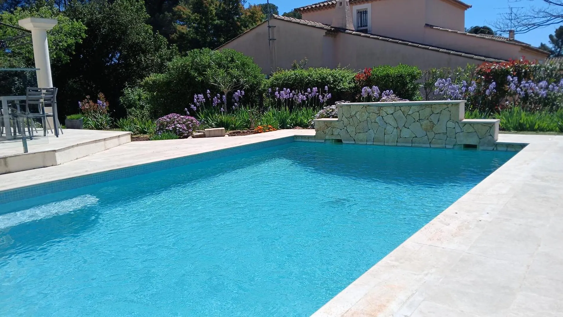 Villa Iris, Climatisee Avec 4 Chambres Et Piscine A Boulouris Sur Mer Saint-Raphaël Francia